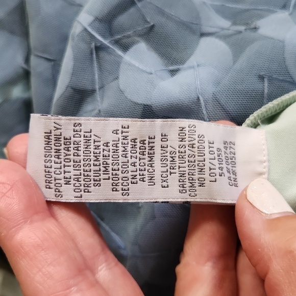 Theia NWT $1449 Odette Ombré Petal Dress Gown in Jade Blue Green Teal size 6 - Picture 16 of 16